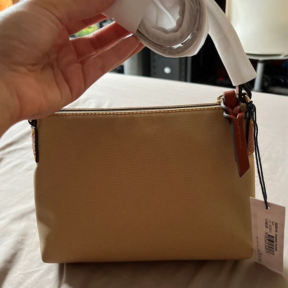 Dooney & Bourke crossbody bag - Picture 3 of 6
